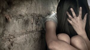 Κόρινθος: 19χρονη κατήγγειλε τον πατέρα της για βιασμό