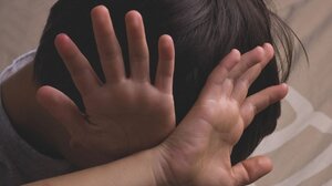 H έξαρση στα περιστατικά βίας και κακοποίησης παιδιών