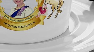 Τύπωσαν λάθος λέξη πάνω σε 10.000 σουβενίρ για την βασίλισσα Ελισάβετ