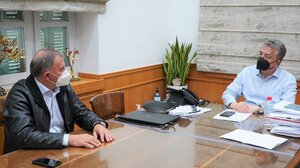 Η διαχείριση και προστασία της Χρυσής στη συνάντηση Αρναουτάκη - Καλαντζάκη