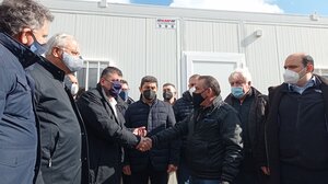 Στο επίκεντρο επαφών και συσκέψεων του Δημάρχου Μινώα οι σεισμόπληκτοι και οι πληττόμενες από το σεισμό επιχειρήσεις