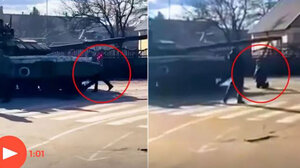 Σκηνικό Τιεν Αν Μεν στη βόρεια Ουκρανία: Ανδρας στάθηκε μπροστά σε ρωσικό τανκ 