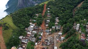 Βραζιλία: Τους 146 έφτασαν οι νεκροί από τις πλημμύρες στην Πετρόπολις