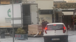 Στο ίδιο έργο θεατές! 