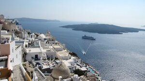 Airbnb: Έκρηξη κρατήσεων στην Ελλάδα για το καλοκαίρι