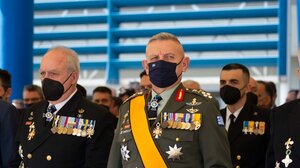 Όχι από τον αρχηγό ΓΕΕΘΑ στο ενδεχόμενο μεταφοράς ελληνικών αντιαεροπορικών στο Κίεβο