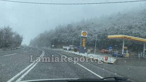 Χιόνι γύρω από τη Λαμία