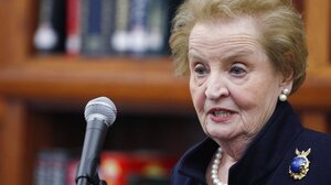 Μπάιντεν: Η Μαντλίν Ολμπράιτ άλλαξε τον ρου της Ιστορίας