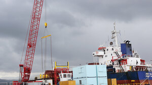 Απομακρύνθηκε μέρος του φορτίου του βυθισμένου "Manassa Rose M"