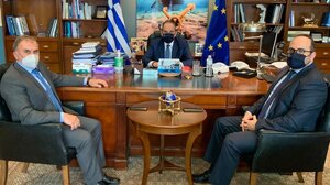 Συνάντηση Καλαντζάκη με Πλακιωτάκη, στο Υπουργείο Ναυτιλίας 