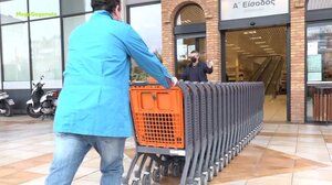 Στενάζουν τα νοικοκυριά από το τσουνάμι ακρίβειας