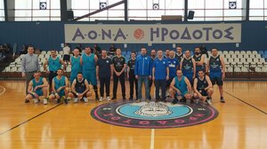 Έπαιξαν μπάσκετ οι αστυνομικοί! 