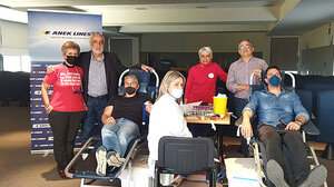 ΑΝΕΚ LINES: Τριπλή δράση προσφοράς για τη ζωή 