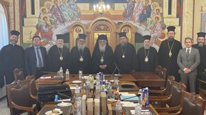 Στον Ιερώνυμο αντιπροσωπεία της Εκκλησίας της Κρήτης 