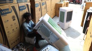 Καύσωνες στην Ινδία και στο Πακιστάν - Διακοπές ηλεκτρικού ρεύματος