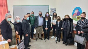 Έψαλαν τα κάλαντα στο Κέντρο Ημερήσιας Φροντίδας Ηλικιωμένων της Χερσονήσο