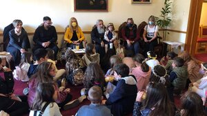 Τα παιδιά του ΚΔΑΠ Γαζίου είπαν στον Αρχιεπίσκοπο τα κάλαντα του Λαζάρου