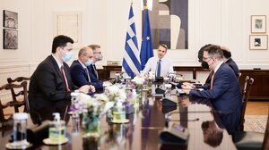 "Αν θέλετε, μπορώ να σας απαλλάξω από τα καθήκοντά σας..."