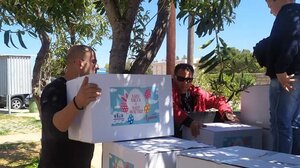 Μοίρασαν Πασχαλινά «Κουτιά Αγάπης»