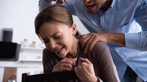 Ηράκλειο: Ξέσπασε στη γυναίκα του επειδή το κριθαράκι δεν είχε αλάτι