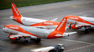 Η easyJet πρόκειται να ακυρώσει περισσότερες από 200 πτήσεις