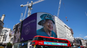 Η Βρετανία ετοιμάζεται να τιμήσει τα 70 χρόνια της Βασίλισσας Ελισάβετ στον θρόνο