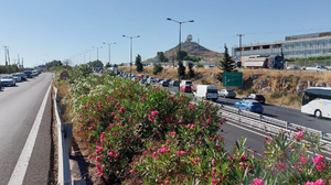 Ουρές χιλιομέτρων λόγω έργων στον κόμβο Αλικαρνασσού - Ταλαιπωρία και νεύρα 