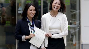 Το Τόκιο θα αρχίσει να αναγνωρίζει τις σχέσεις μεταξύ ατόμων του ίδιου φύλου από το Νοέμβριο