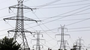 Πλαφόν στο ρεύμα: Εσοδα 1,5-2 δισ. σε 12 μήνες