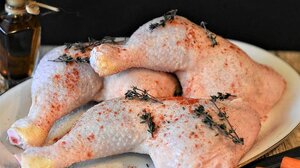 Μαρινάδες για κοτόπουλο: Τρία tips και οι καλύτερες συνταγές