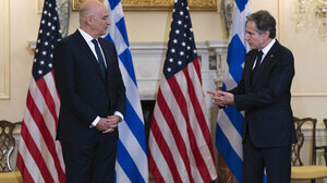 Για την τουρκική προκλητικότητα ενημέρωσε τον Άντονι Μπλίνκεν ο Ν. Δένδιας