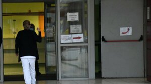 Κορωνοϊός: 11 θάνατοι, 149 διασωληνωμένοι, 5.588 νέα κρούσματα