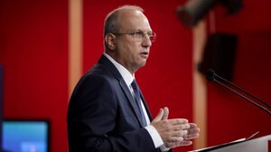 "Ο κ. Τσίπρας δεν μπορεί να αποφύγει τη σύγκριση με τα τραγικά πεπραγμένα του"