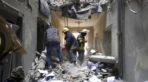 Ουκρανία: Άμαχοι σκοτώθηκαν σε βομβαρδισμό κοντά στη Χερσώνα, λένε οι Ρώσοι