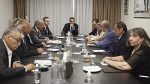 Συνάντηση Μητσοτάκη με εκπροσώπους Κατεχομένων Δήμων και Κοινοτήτων