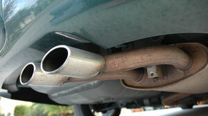 Εταιρείες και φορείς στην Ευρώπη αντιδρούν στην απαγόρευση των κινητήρων εσωτερικής καύσης