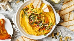 Χούμους με φιλέτο κοτόπουλο & λαχανικά σωτέ!