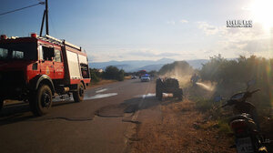 Φωτιά στην Παιανία στα σύνορα με Σπάτα