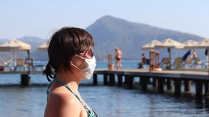 Καπραβέλος: Το έκτο κύμα ήρθε νωρίτερα - Μέτρα πριν γίνει τσουνάμι