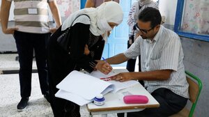 Τυνησία: Κρίνεται η τύχη του νέου Συντάγματος – Σε εξέλιξη το δημοψήφισμα