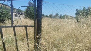 Γιατί τελικά καίγονται τα σπίτια και τα χωράφια;
