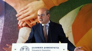 Χατζηδάκης: Το πρόβλημα των ληξιπρόθεσμων κύριων συντάξεων φτάνει σταδιακά στο τέλος του