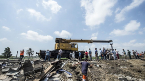 Αίγυπτος: Τουλάχιστον 25 νεκροί από σύγκρουση λεωφορείου με φορτηγό