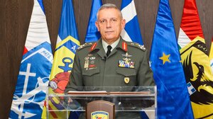 ΓΕΕΘΑ: Επιπλέον άδεια, σε όσους κατάγονται, υπηρετούν ή έχουν περιουσία στις πυρόπληκτες περιοχές