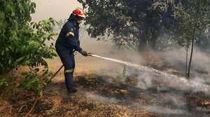 Φωτιά στον Ασπρόπυργο