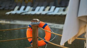 Καμπανάκι ΠΟΥ για τον κίνδυνο πνιγμού ηλικιωμένων και παιδιών στη θάλασσα