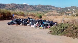 Κάποτε ήταν γήπεδο, πλέον ... παράνομη χωματερή!