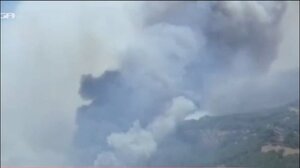 Λέσβος: Οι Ένοπλες Δυνάμεις στη μάχη για την κατάσβεση της πυρκαγιάς