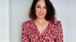 Ιωάννα Παλιοσπύρου: Χωρίς ίχνος μακιγιάζ δείχνει τις θεραπείες προσώπου που κάνει μετά τις επεμβάσεις