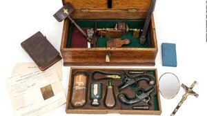 Κιτ - αντίκα εξολόθρευσης βαμπίρ ξεπέρασε κάθε προσδοκία πώλησης